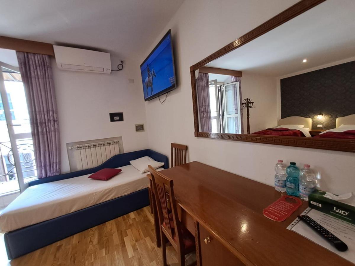 Hotel Fenicia Roma Exterior foto